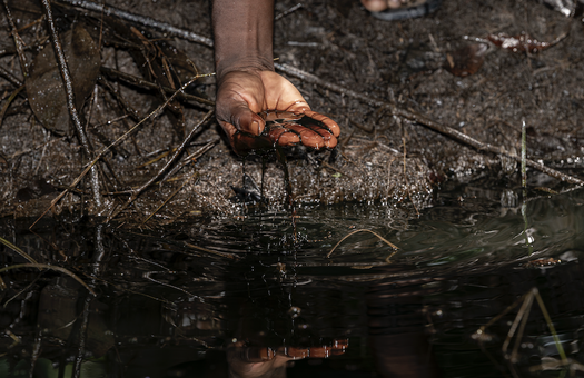 image of Big banks: Stop fuelling the climate crisis!